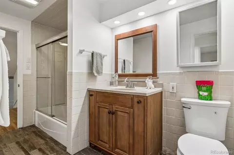 Bath - 2700 E Bates Ave, Denver, CO 80210 photo 5 of 6