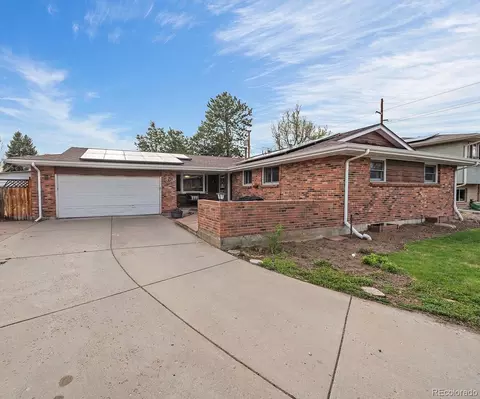 1123 S Holland St, Lakewood, CO 80232
