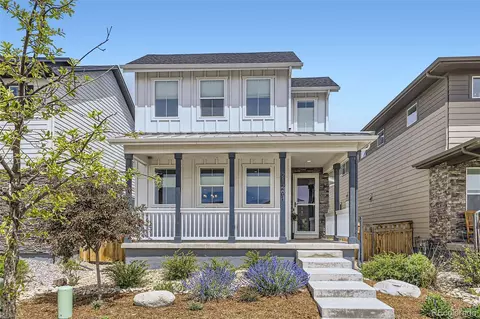 21261 E 60th Ave, Aurora, CO 80019 photo 1