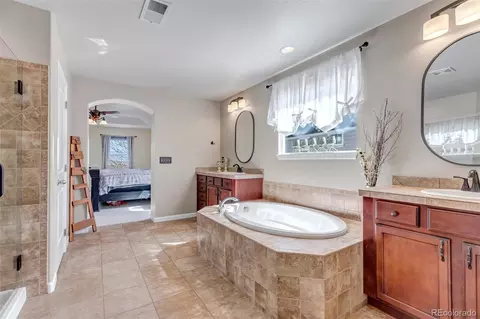 Bath - 25150 E Ottawa Dr, Aurora, CO 80016 photo 3 of 7