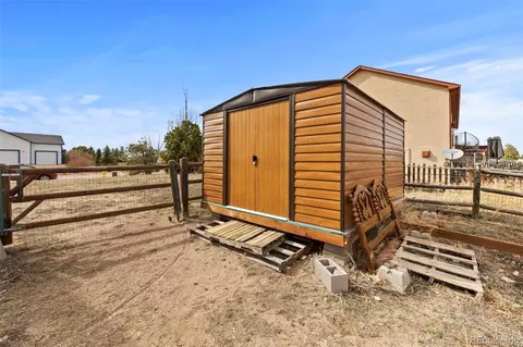 Exterior - 8205 Fort Smith Rd, Peyton, CO 80831 photo 6 of 8