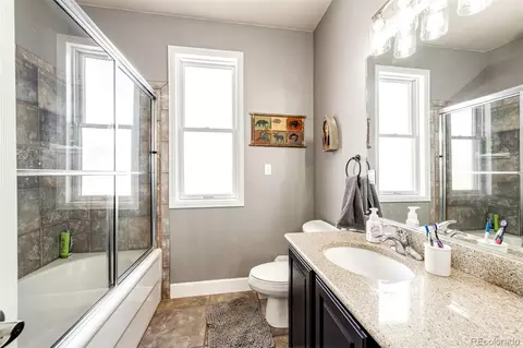 Bath - 1283 Eclipse St, Watkins, CO 80137 photo 3 of 4