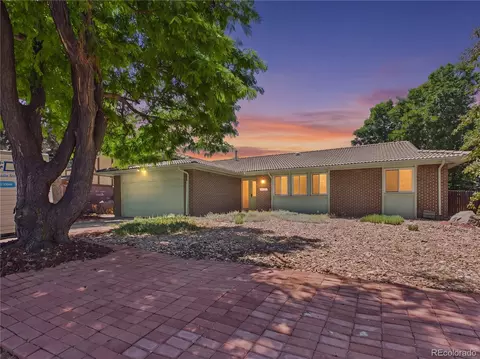 1661 S Oswego St, Aurora, CO 80012