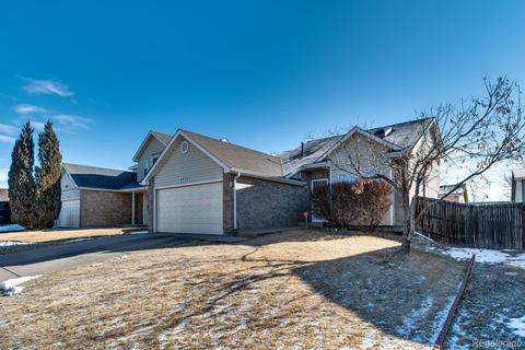 4934 Eagle St, Denver, CO 80239 photo 2