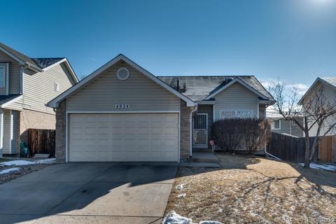 4934 Eagle St, Denver, CO 80239 photo 1