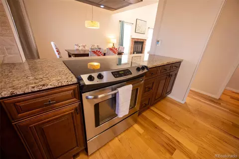 Kitchen - 16821 E Hialeah Ave, Centennial, CO 80015 photo 3 of 3