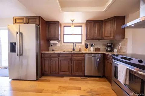 Kitchen - 16821 E Hialeah Ave, Centennial, CO 80015 photo 1 of 3