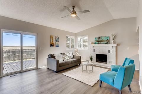 830 Centennial Dr, Bennett, CO 80102 photo 4
