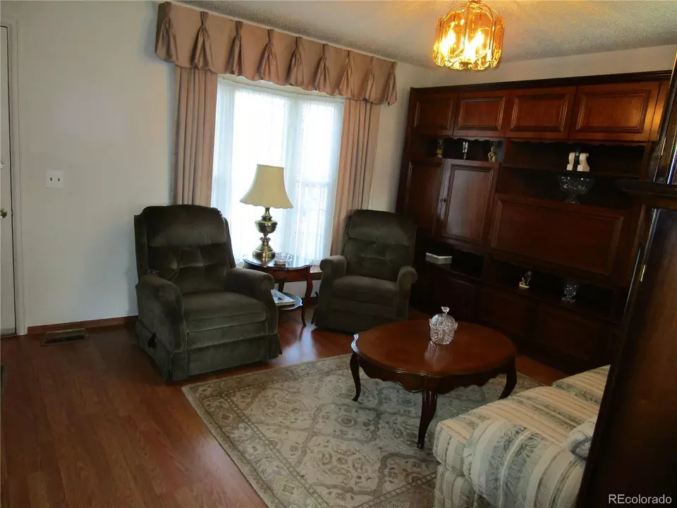  1477 S Lewiston St, Aurora, CO 80017 photo 4