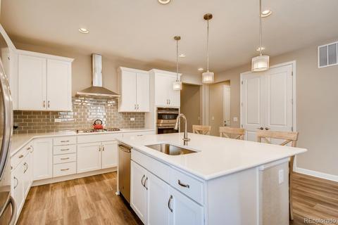 2064 E 150th Pl, Thornton, CO 80602 photo 9
