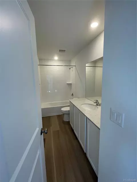22057 E 39th Pl, Aurora, CO 80019 photo 10