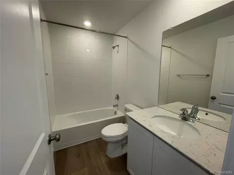 22057 E 39th Pl, Aurora, CO 80019 photo 3