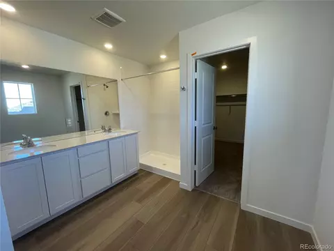 22057 E 39th Pl, Aurora, CO 80019 photo 15