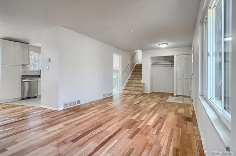 8452 Dover Ct, Arvada, CO 80005 photo 9