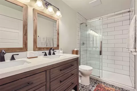2572 Iola St, Aurora, CO 80010 photo 28