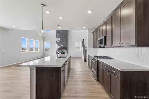 Kitchen - 24362 E Atlantic Dr, Aurora, CO 80016 photo 4 of 4