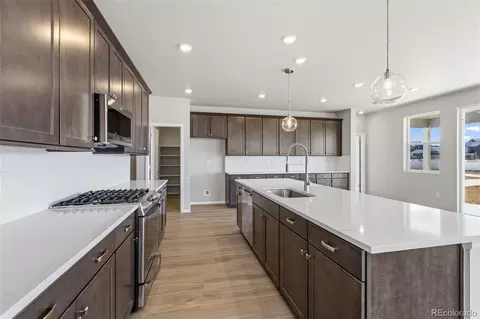 Kitchen - 24362 E Atlantic Dr, Aurora, CO 80016 photo 3 of 4