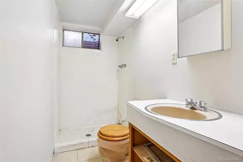 Bath - 6348 Ingalls St, Arvada, CO 80003 photo 2 of 2