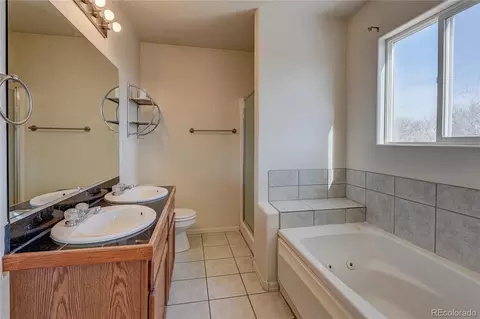 Bath - 2804 39th Ave, Greeley, CO 80634 photo 4 of 4