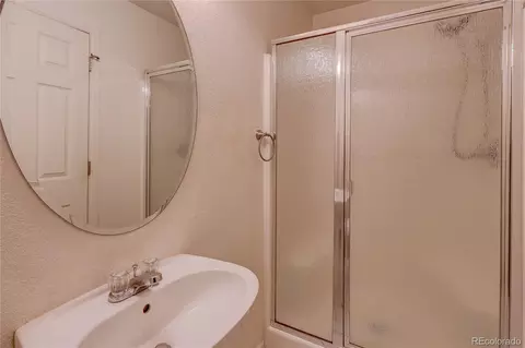 Bath - 2804 39th Ave, Greeley, CO 80634 photo 3 of 4
