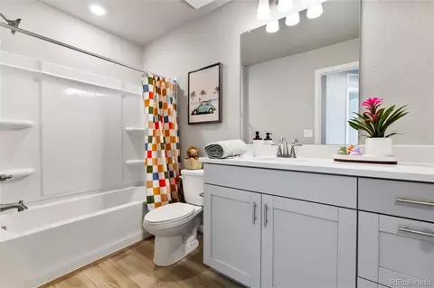 Bath - 22331 E 46th Ave, Aurora, CO 80019 photo 3 of 3