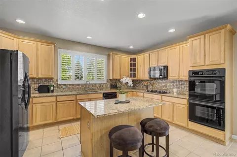 Kitchen - 7318 S Millbrook St, Aurora, CO 80016 photo 2 of 5