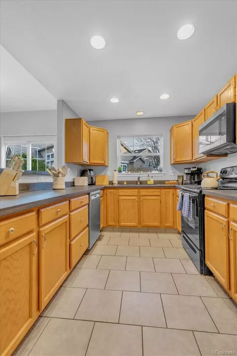 Kitchen - 10183 Grove Loop #E, Westminster, CO 80031 photo 1 of 1