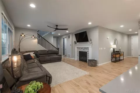 27645 E Geddes Pl, Aurora, CO 80016 photo 9