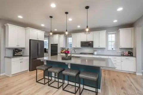 27645 E Geddes Pl, Aurora, CO 80016 photo 2