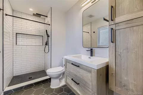 8150 E Linvale Pl, Denver, CO 80231 photo 18