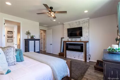 27851 E 9th Dr, Aurora, CO 80018 photo 17