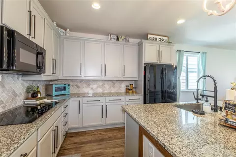27851 E 9th Dr, Aurora, CO 80018 photo 4