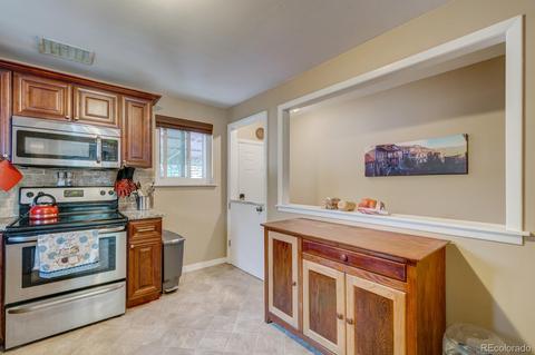 7902 Grace Ct, Denver, CO 80221 photo 6