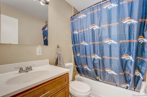 7902 Grace Ct, Denver, CO 80221 photo 9