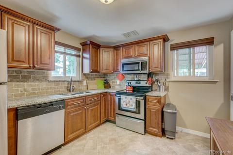 7902 Grace Ct, Denver, CO 80221 photo 5