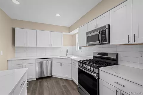 Kitchen - 11170 Cherry Cir, Thornton, CO 80233 photo 4 of 4