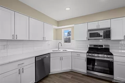 Kitchen - 11170 Cherry Cir, Thornton, CO 80233 photo 2 of 4