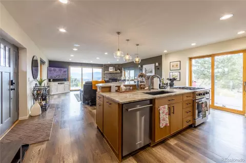 Kitchen - 12434 S Us Hwy 285, Conifer, CO 80433 photo 3 of 3