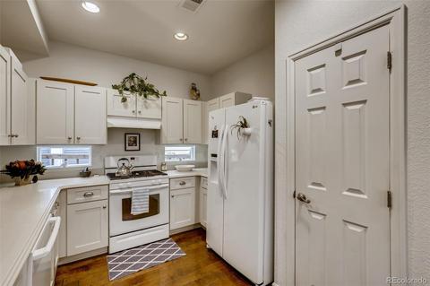 8302 E 29th Pl, Denver, CO 80238 photo 13