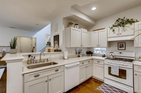 8302 E 29th Pl, Denver, CO 80238 photo 12