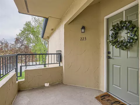 8603 E Dry Creek Rd #223, Englewood, CO 80112