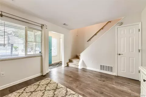 Living - 790 W Moorhead Cir #E, Boulder, CO 80305 photo 1 of 2