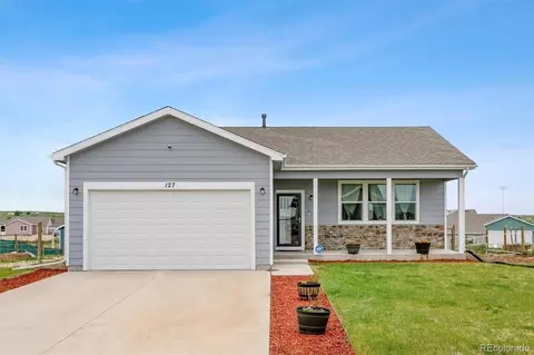 127 S 4th Ave, Deer Trail, CO 80105