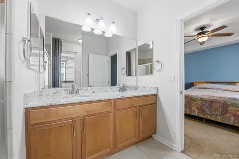 Bath - 25561 E 5th Pl, Aurora, CO 80018 photo 3 of 6