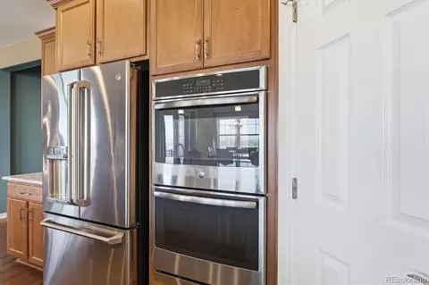 Kitchen - 25561 E 5th Pl, Aurora, CO 80018 photo 6 of 7