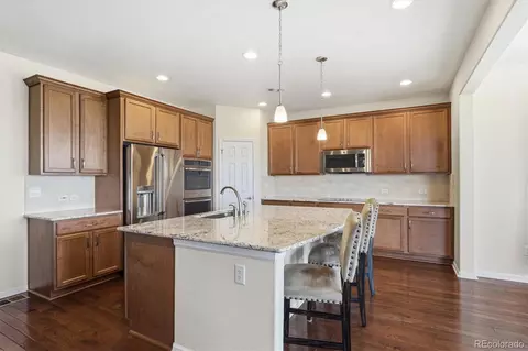 Kitchen - 25561 E 5th Pl, Aurora, CO 80018 photo 1 of 7