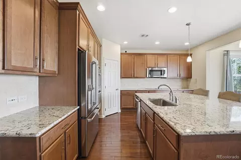 Kitchen - 25561 E 5th Pl, Aurora, CO 80018 photo 4 of 7