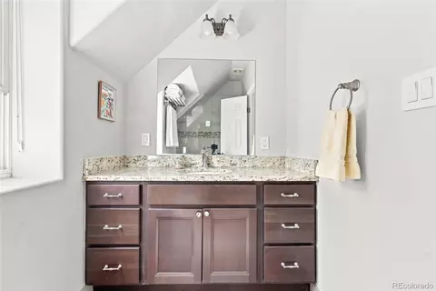 Bath - 924 E 22nd Ave, Denver, CO 80205 photo 5 of 6