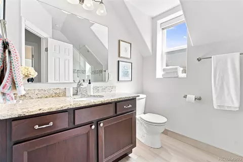 Bath - 924 E 22nd Ave, Denver, CO 80205 photo 3 of 6