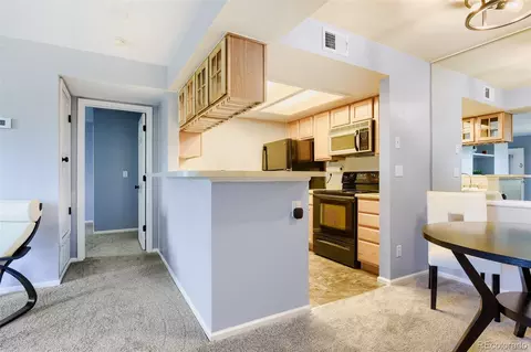9283 E Arbor Cir #F, Englewood, CO 80111